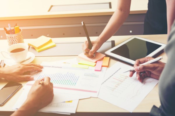 炒股平台 沪深北交易所优化重组审核机制 优质企业并购效率大幅提升